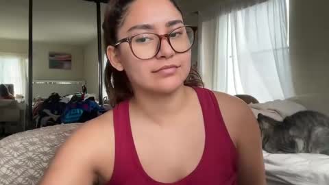 Snapshot of cumberinme chatting on 03.12.25 cumberinme online show from 03.12.25