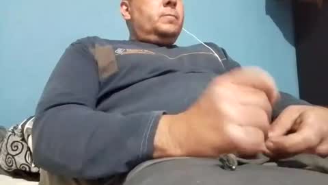 Snapshot of cumbian_chero chatting on 02.24.25 cumbian_chero online show from 02.24.25