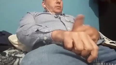 Snapshot of cumbian_chero chatting on 03.05.25 cumbian_chero online show from 03.05.25