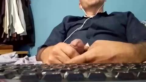 Snapshot of cumbian_chero chatting on 06.02.26 cumbian_chero online show from 06.02.26