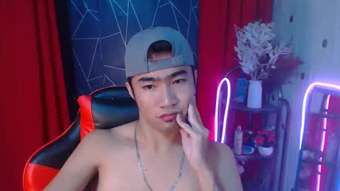 Snapshot of cumhavefun25 chatting on 12.06.24 ask me online show from 12.06.24