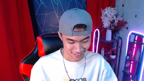 Snapshot of cumhavefun25 chatting on 12.17.24 ask me online show from 12.17.24