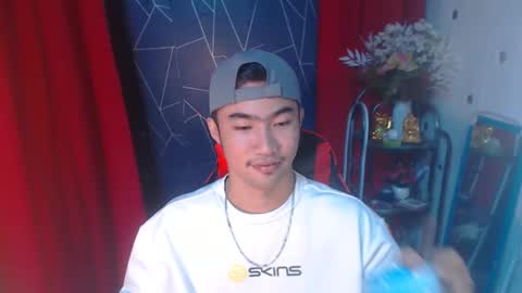 Snapshot of cumhavefun25 chatting on 01.24.25 ask me online show from 01.24.25