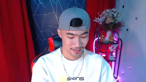 Snapshot of cumhavefun25 chatting on 02.08.25 ask me online show from 02.08.25