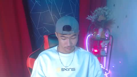 Snapshot of cumhavefun25 chatting on 02.13.25 ask me online show from 02.13.25