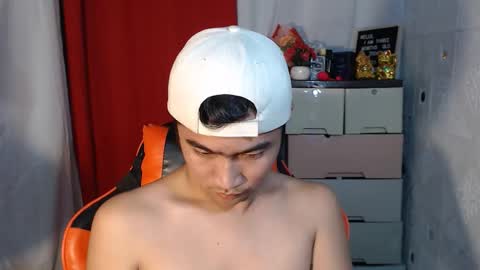 Snapshot of cumhavefun25 chatting on 10.11.25 ask me online show from 10.11.25