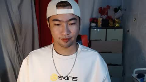 Snapshot of cumhavefun25 chatting on 11.13.25 ask me online show from 11.13.25