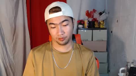 Snapshot of cumhavefun25 chatting on 11.15.25 ask me online show from 11.15.25