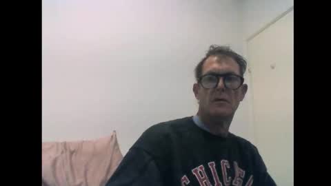 Snapshot of cumliveinoz chatting on 09.15.25 cumliveinoz online show from 09.15.25