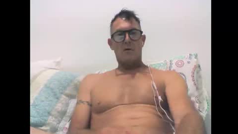 Snapshot of cumliveinoz chatting on 10.02.25 cumliveinoz online show from 10.02.25