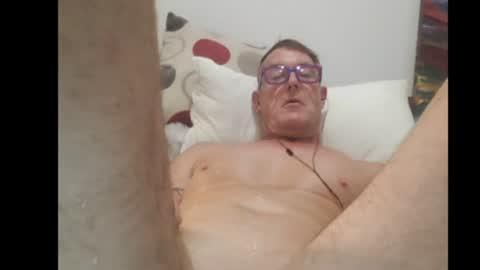 Snapshot of cumliveinoz chatting on 12.04.25 cumliveinoz online show from 12.04.25