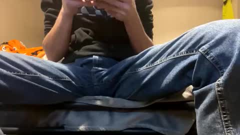 Snapshot of cumm4mee828 chatting on 10.21.25 cumm4mee828 online show from 10.21.25