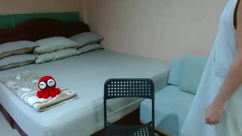 Leah Vergara online show from 10.09.25