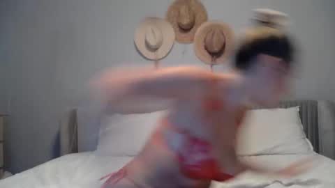 Snapshot of cumoncandy69 chatting on 12.23.25 Cumoncandy69 online show from 12.23.25