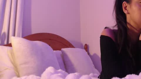 Snapshot of cumongiselle chatting on 10.27.25 Giselle online show from 10.27.25