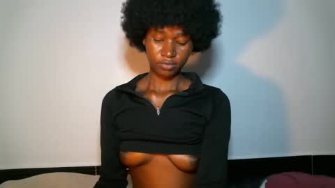 Shiiro online show from 11.08.25