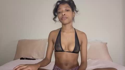 Snapshot of cuntyanna chatting on 11.27.25 Anna online show from 11.27.25