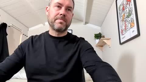 Snapshot of cupcakecreampie chatting on 11.04.25 Adam online show from 11.04.25