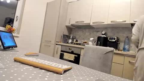 maria  alex online show from 10.19.25