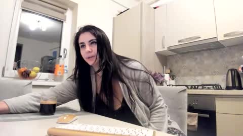 Snapshot of cuplu29 chatting on 04.23.26 maria alex online show from 04.23.26