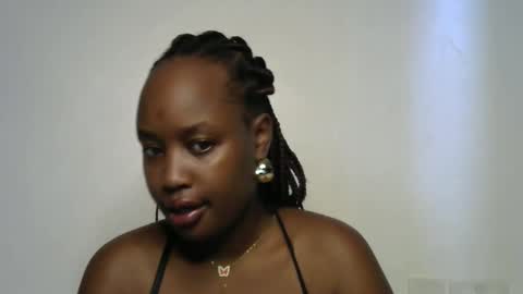 Snapshot of cupshee chatting on 09.15.25 cupshee online show from 09.15.25