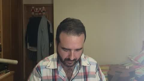 curiosillo1983 online show from 10.29.25