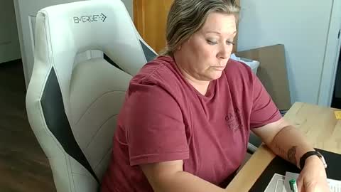 curious couple online show from 02.04.25