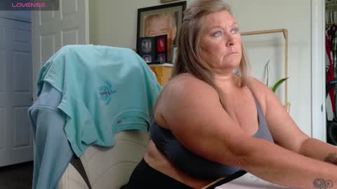 curious couple online show from 03.11.26