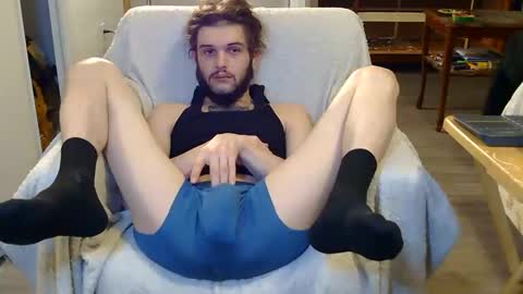 Snapshot of curiouss25 chatting on 12.01.25 curiouss25 online show from 12.01.25