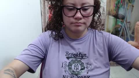 Vannesa online show from 11.21.25