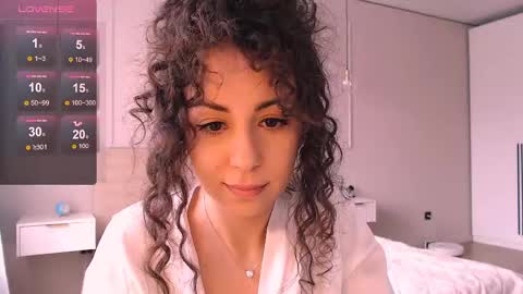 Snapshot of curly_jade_ chatting on 04.24.26 curly_jade_ online show from 04.24.26