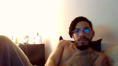 curly_louis online show from 10.28.25