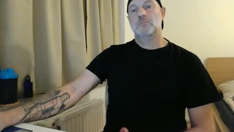 Snapshot of curman85 chatting on 01.08.26 Curman85 online show from 01.08.26