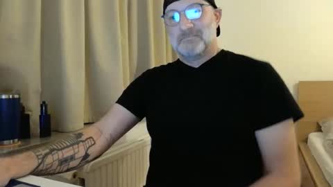 Snapshot of curman85 chatting on 02.01.26 Curman85 online show from 02.01.26