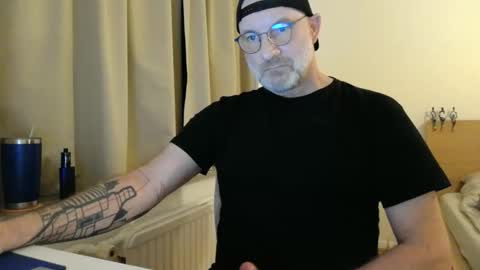 Snapshot of curman85 chatting on 03.03.26 Curman85 online show from 03.03.26