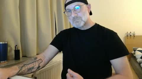 Snapshot of curman85 chatting on 03.11.26 Curman85 online show from 03.11.26