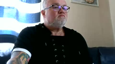 Snapshot of curtus14 chatting on 06.13.26 curtus14 online show from 06.13.26