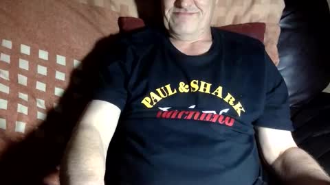 curvelover1977 online show from 11.30.25