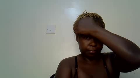 Snapshot of curvy294 chatting on 04.15.26 SALLY online show from 04.15.26