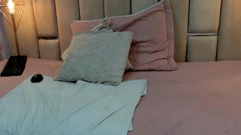 Alyanna  online show from 09.11.25