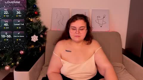 Snapshot of curvy_janie chatting on 12.15.24 Jane  online show from 12.15.24