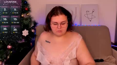 Snapshot of curvy_janie chatting on 12.24.24 Jane  online show from 12.24.24