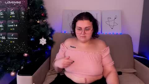 Snapshot of curvy_janie chatting on 12.27.24 Jane  online show from 12.27.24