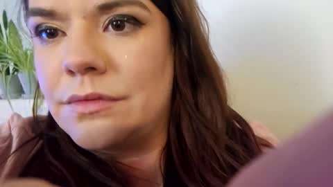 Curvyandthic online show from 11.22.25