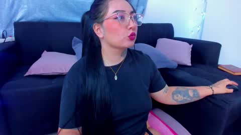 A online show from 11.06.25