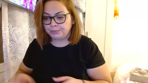 Snapshot of curvymomylore chatting on 01.16.25 Lore online show from 01.16.25