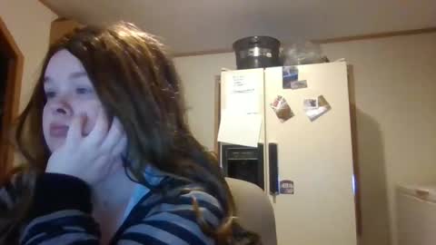 Snapshot of curvyplayday chatting on 11.25.25 dahlia -kim online show from 11.25.25