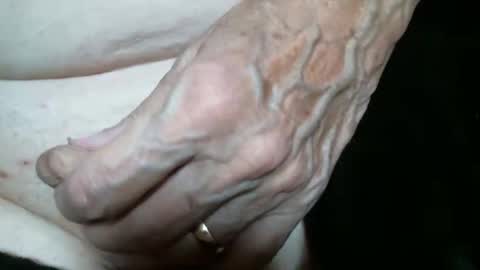 Snapshot of cutandwaxed2 chatting on 10.19.25 BI SMOOTH MATURE SUB online show from 10.19.25