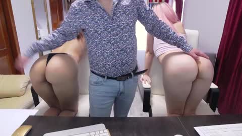 Snapshot of cute00kiara chatting on 02.26.25 and follow twittercute00kiara2 online show from 02.26.25