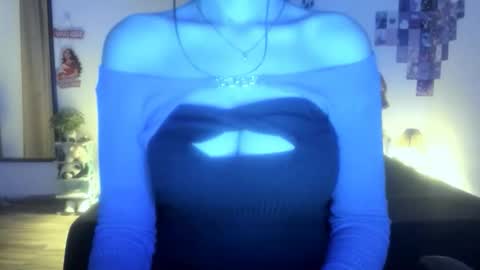Snapshot of cute_alishaa chatting on 05.18.26 Alisha online show from 05.18.26